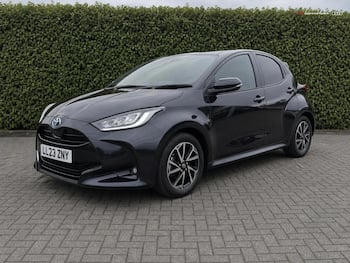 Used Toyota Yaris 2023 for sale - 79767408: Photo