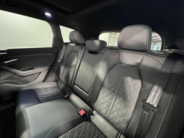 Used Audi Q6 e-tron for sale - 76260365: Photo 14