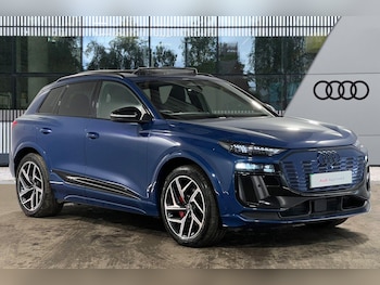 Audi - Q6 e-tron