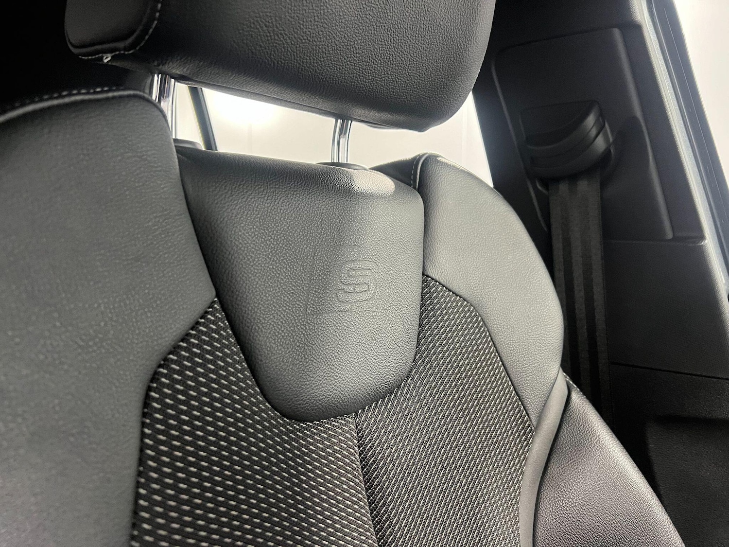 Used Audi Q2 2018 for sale - 76839657: Photo 37