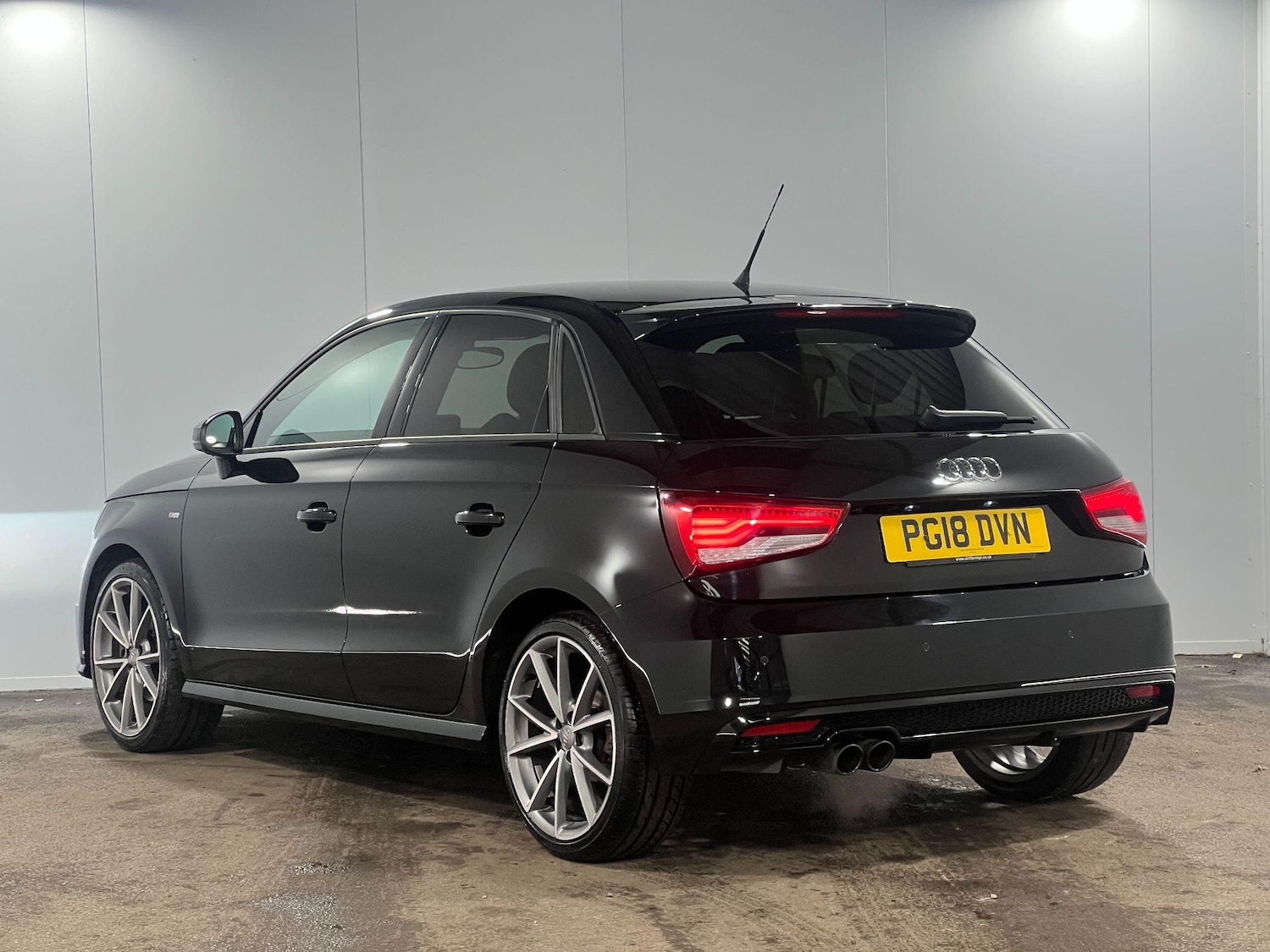 Used Audi A1 for sale - 77853183: Photo 3