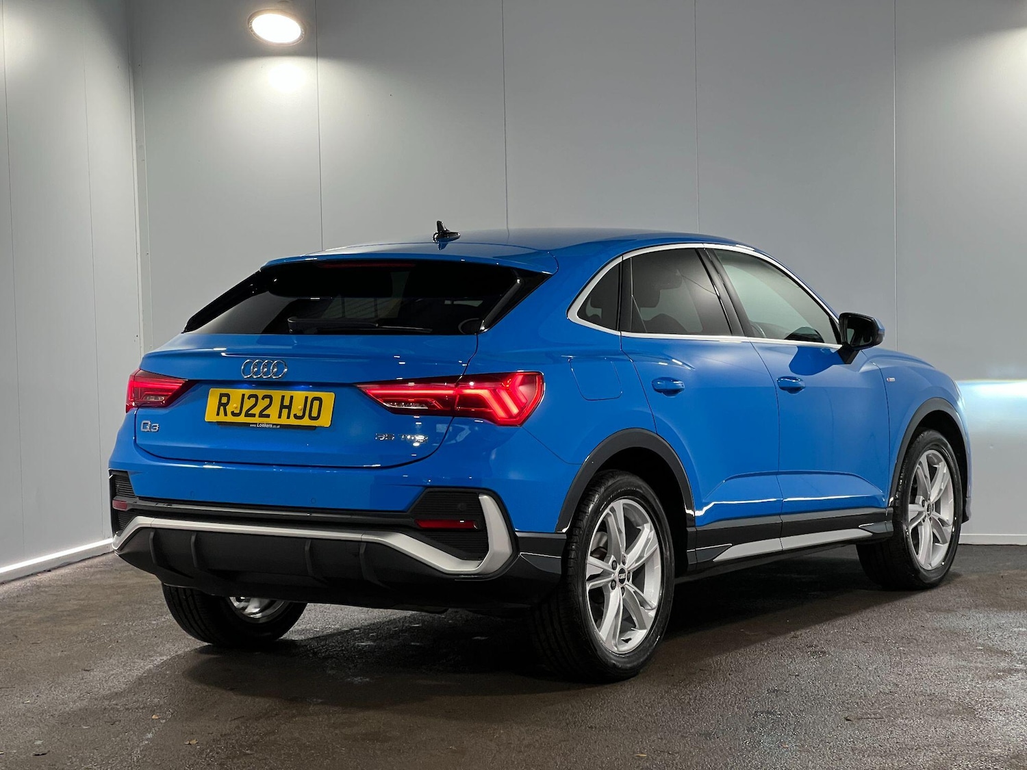 Used Audi Q3 2022 for sale - 76561766: Photo 4