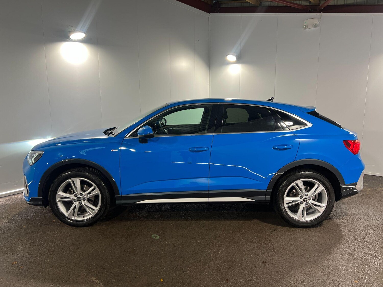 Used Audi Q3 2022 for sale - 76561766: Photo 8