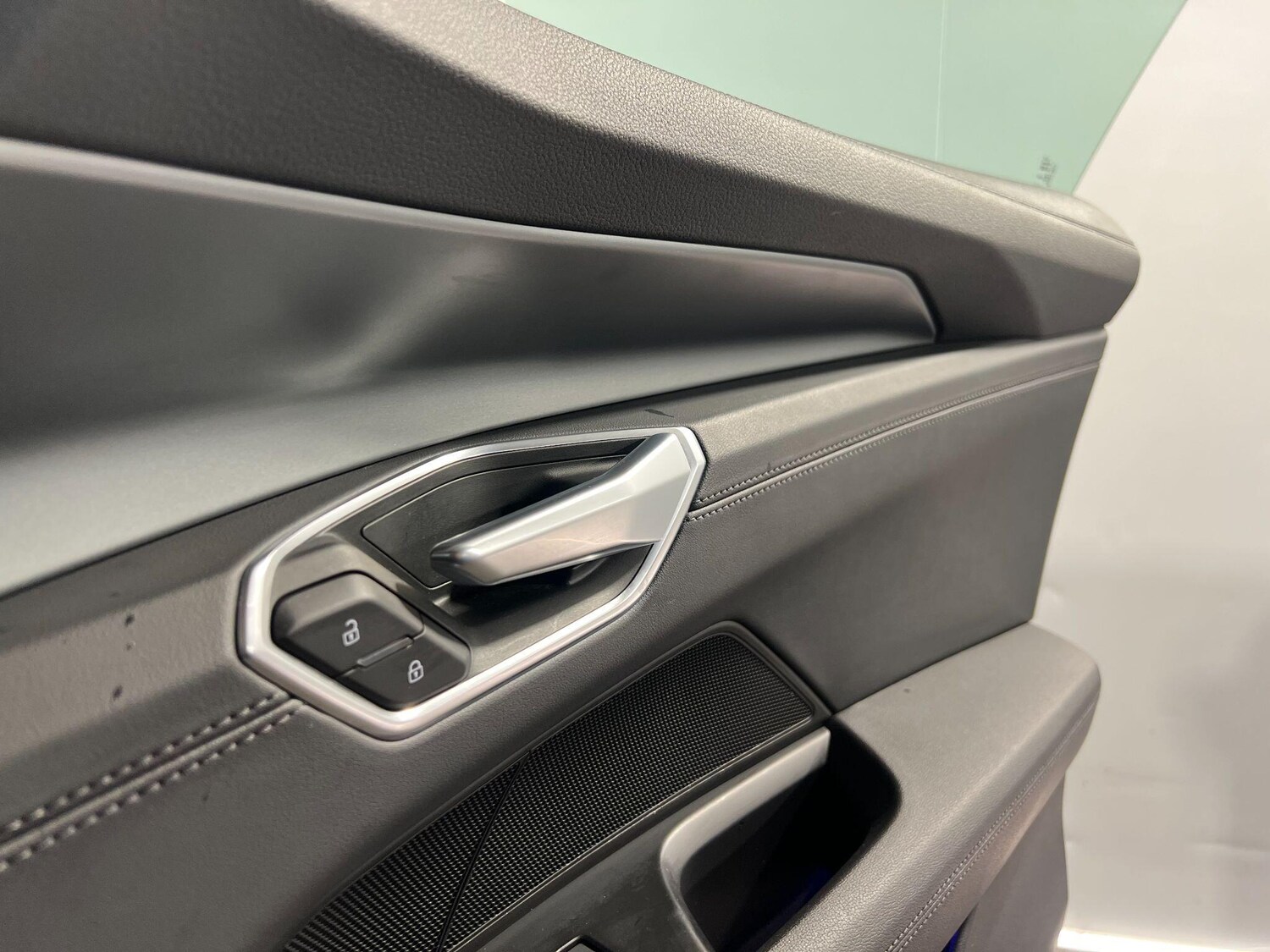 Used Audi e-tron GT for sale - 78073239: Photo 26