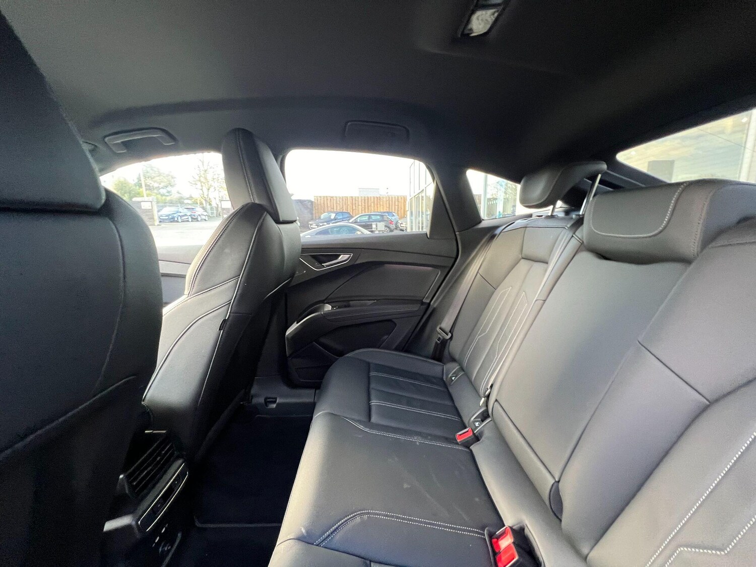 Used Audi Q4 e-tron 2024 for sale - 76634052: Photo 16