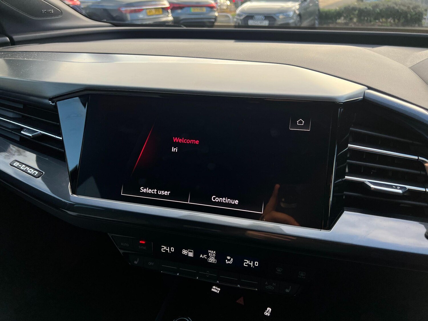 Used Audi Q4 e-tron 2024 for sale - 76634052: Photo 29