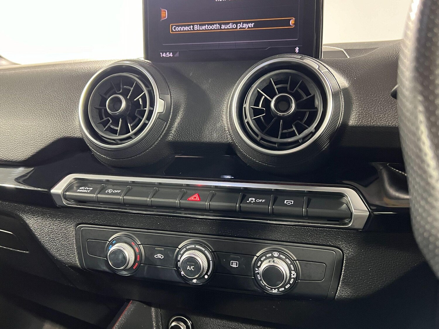 Used Audi Q2 for sale - 77970769: Photo 33