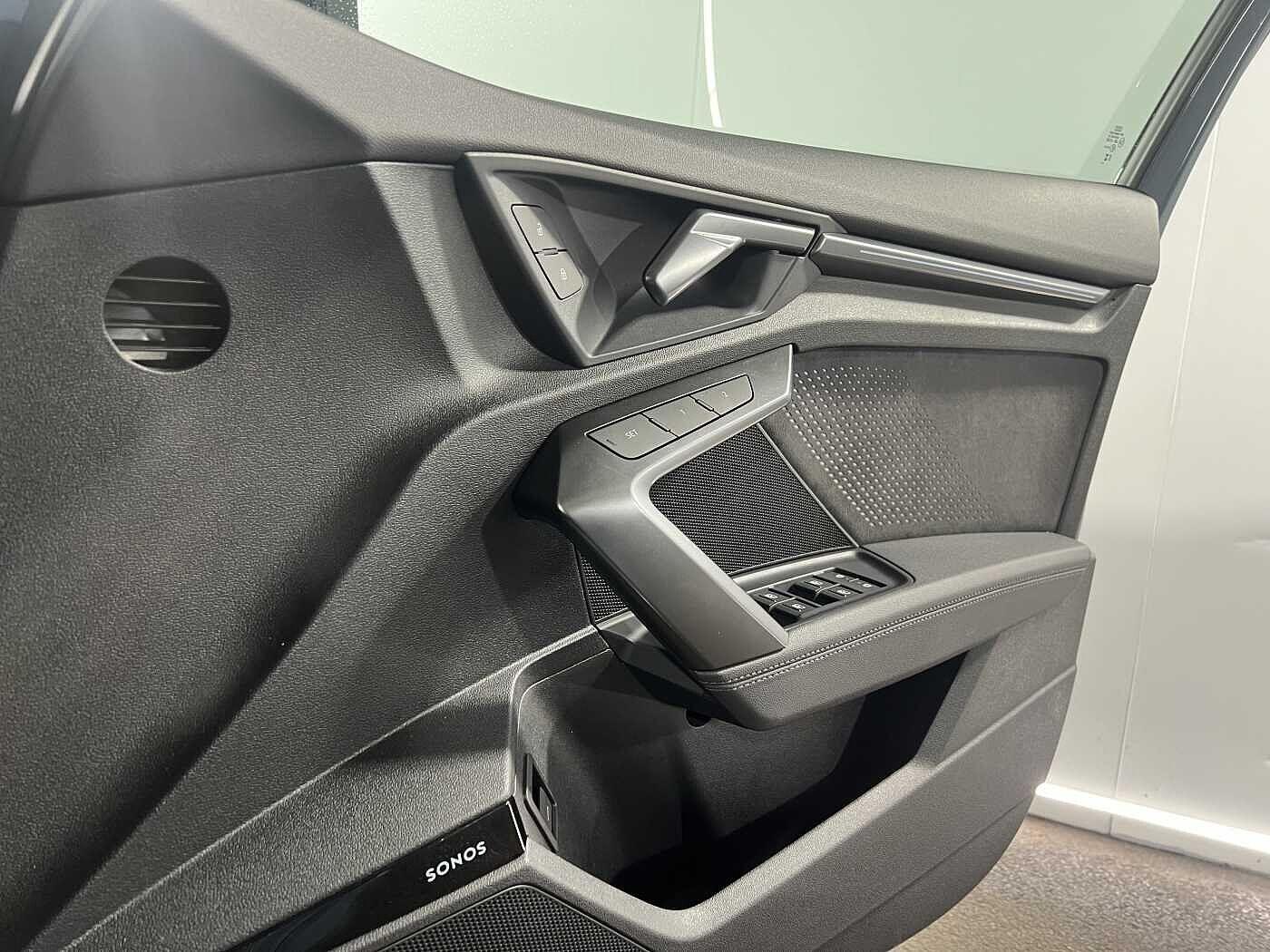 Used Audi RS3 2024 for sale - 76850009: Photo 32