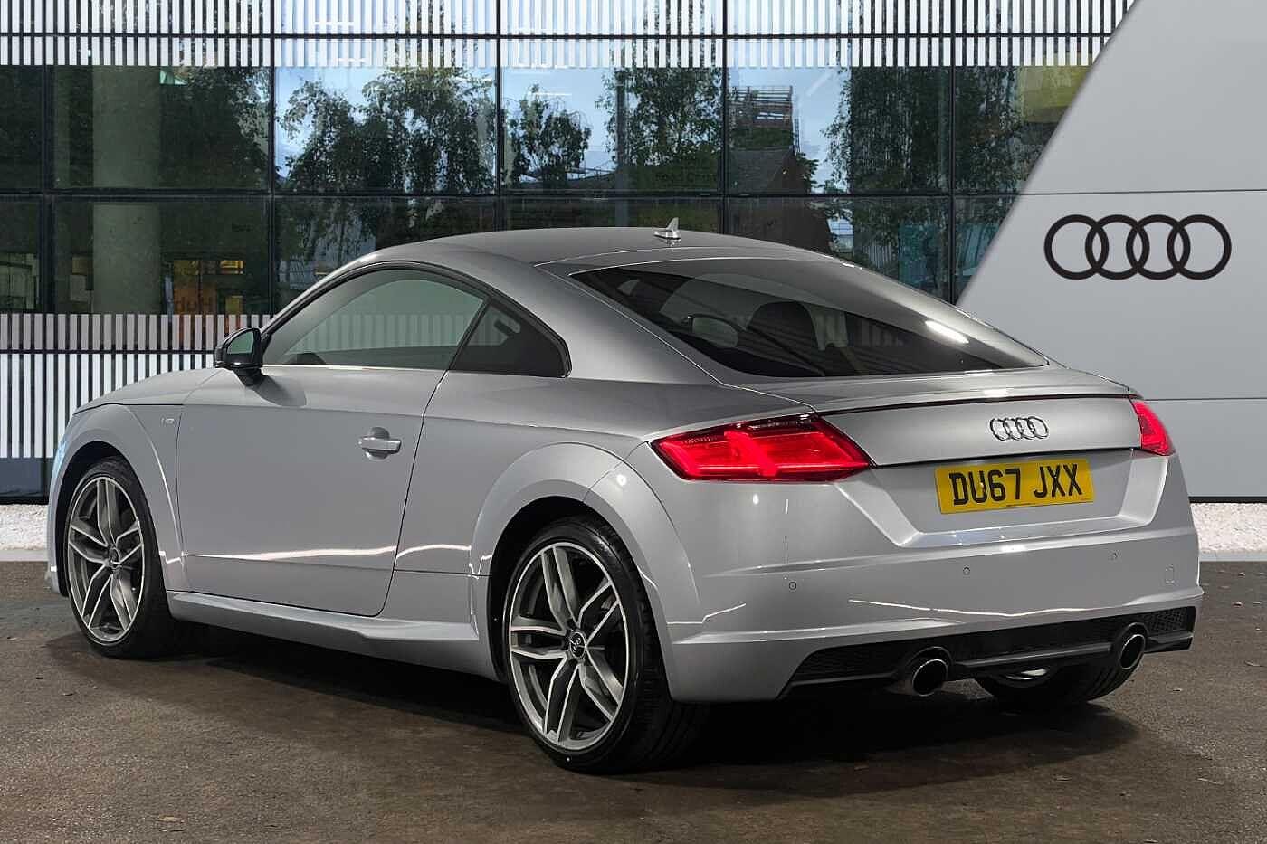 Used Audi TT 2017 for sale - 76327277: Photo 4