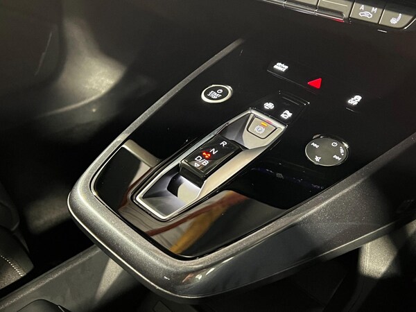 Used Audi Q4 e-tron 2024 for sale - 75311757: Photo 27