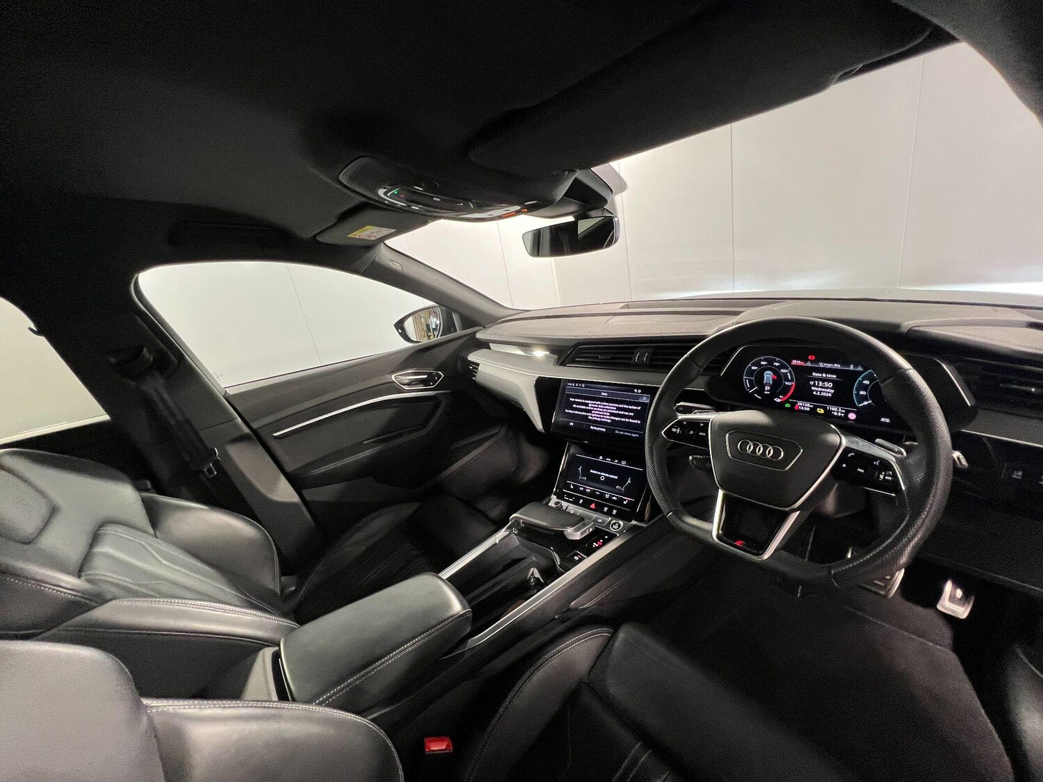 Used Audi Q8 2023 for sale - 77479203: Photo 11