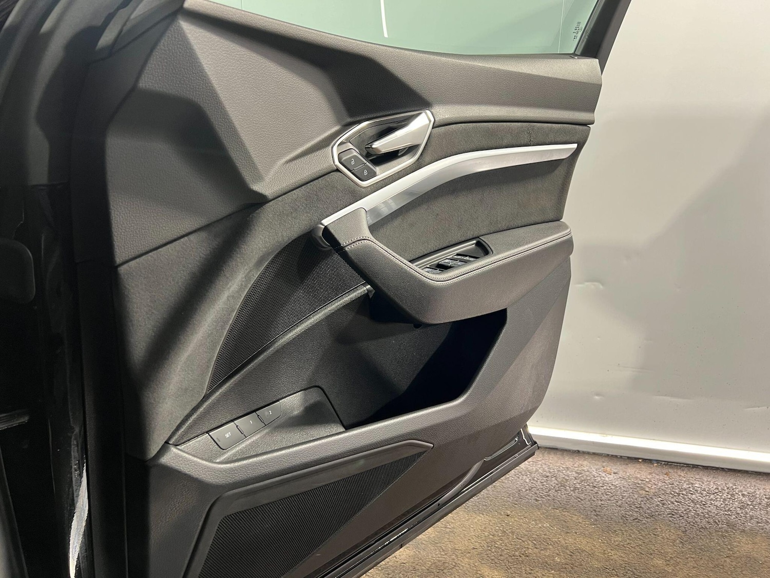 Used Audi Q8 2023 for sale - 77479203: Photo 49