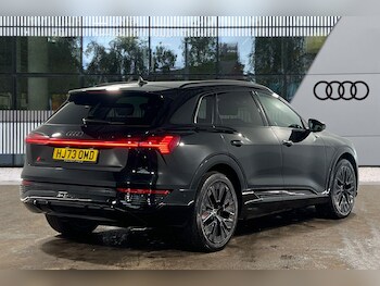 Used Audi Q8 2023 for sale - 77479203: Photo
