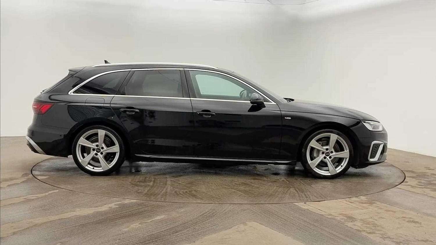 Used Audi A4 Avant for sale - 77279852: Photo 3