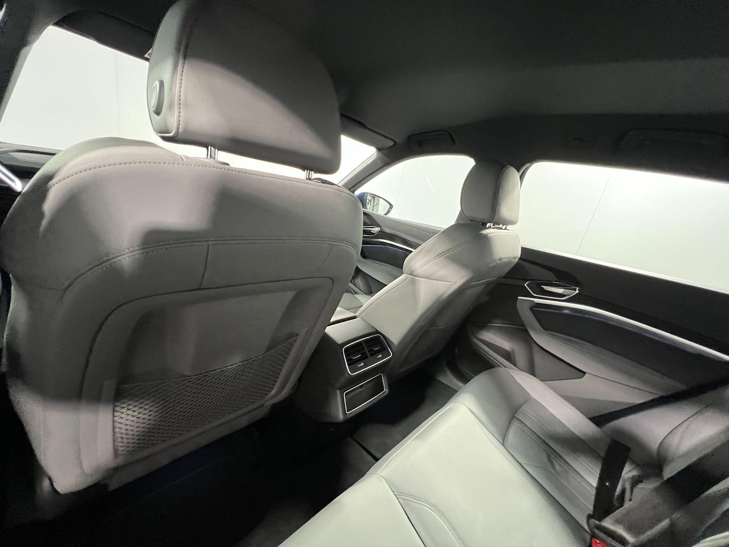 Used Audi Q8 e-tron 2023 for sale - 76283116: Photo 16