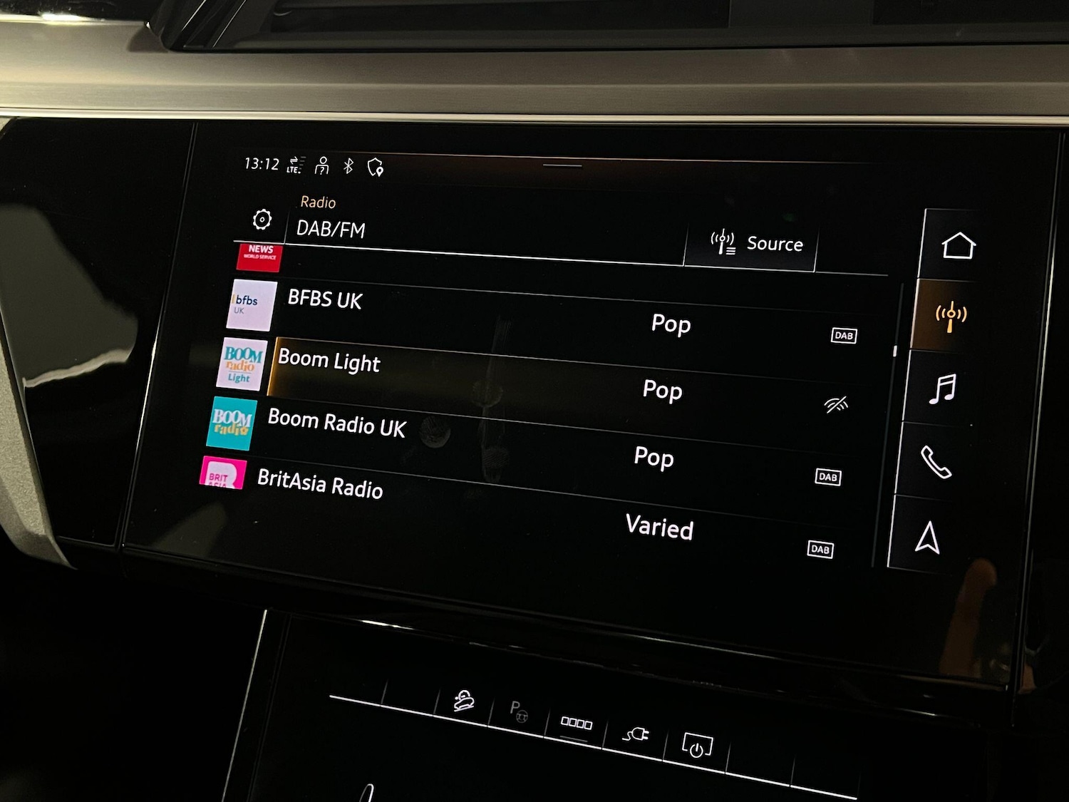 Used Audi Q8 e-tron 2023 for sale - 76283116: Photo 31