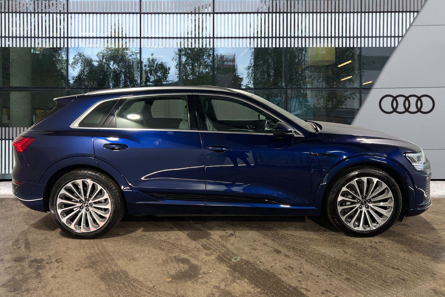 Used Audi Q8 e-tron 2023 for sale - 76283116: Photo 5