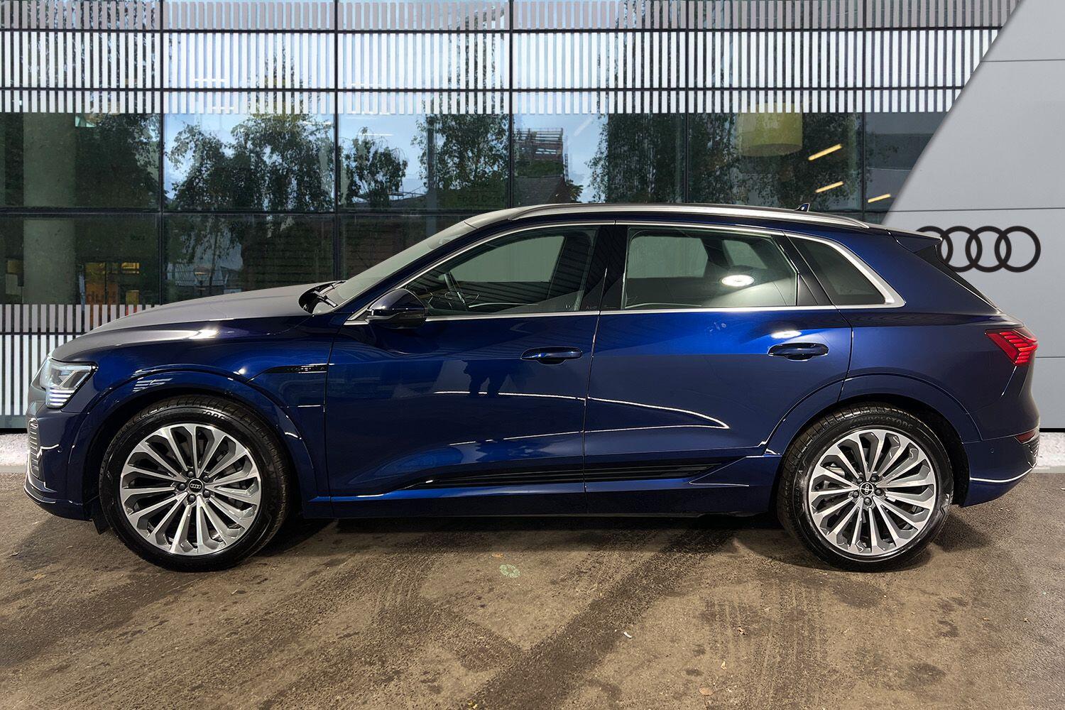 Used Audi Q8 e-tron 2023 for sale - 76283116: Photo 6