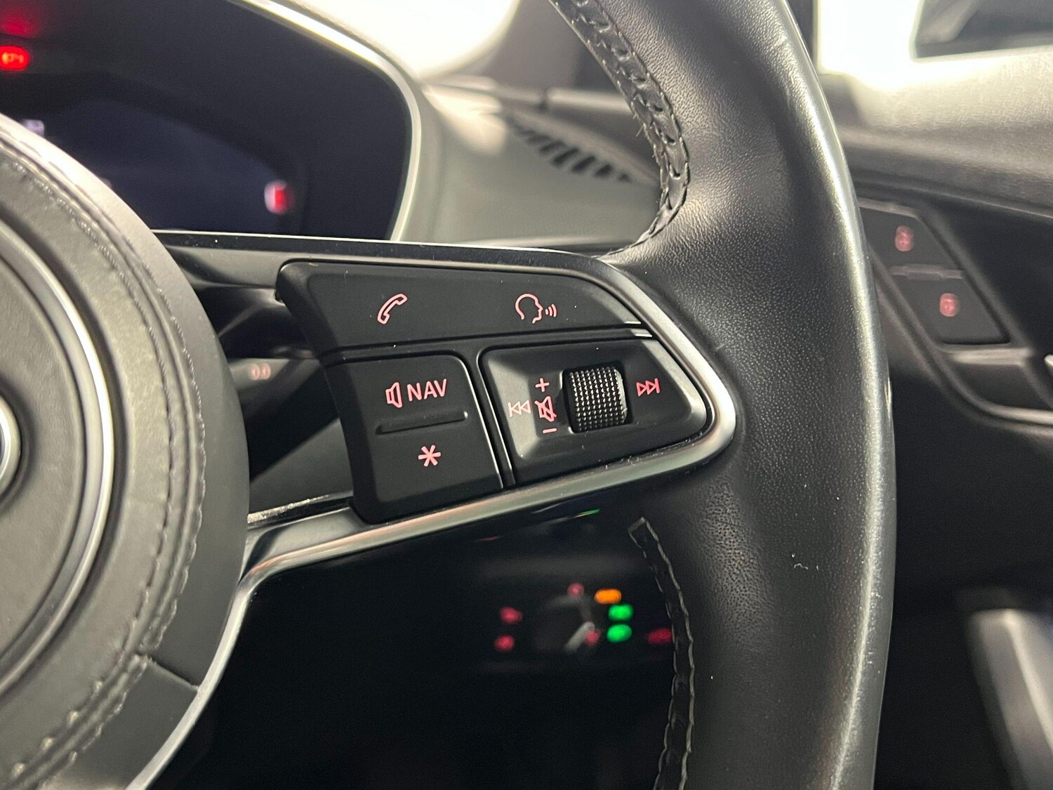 Used Audi TT for sale - 77753586: Photo 19