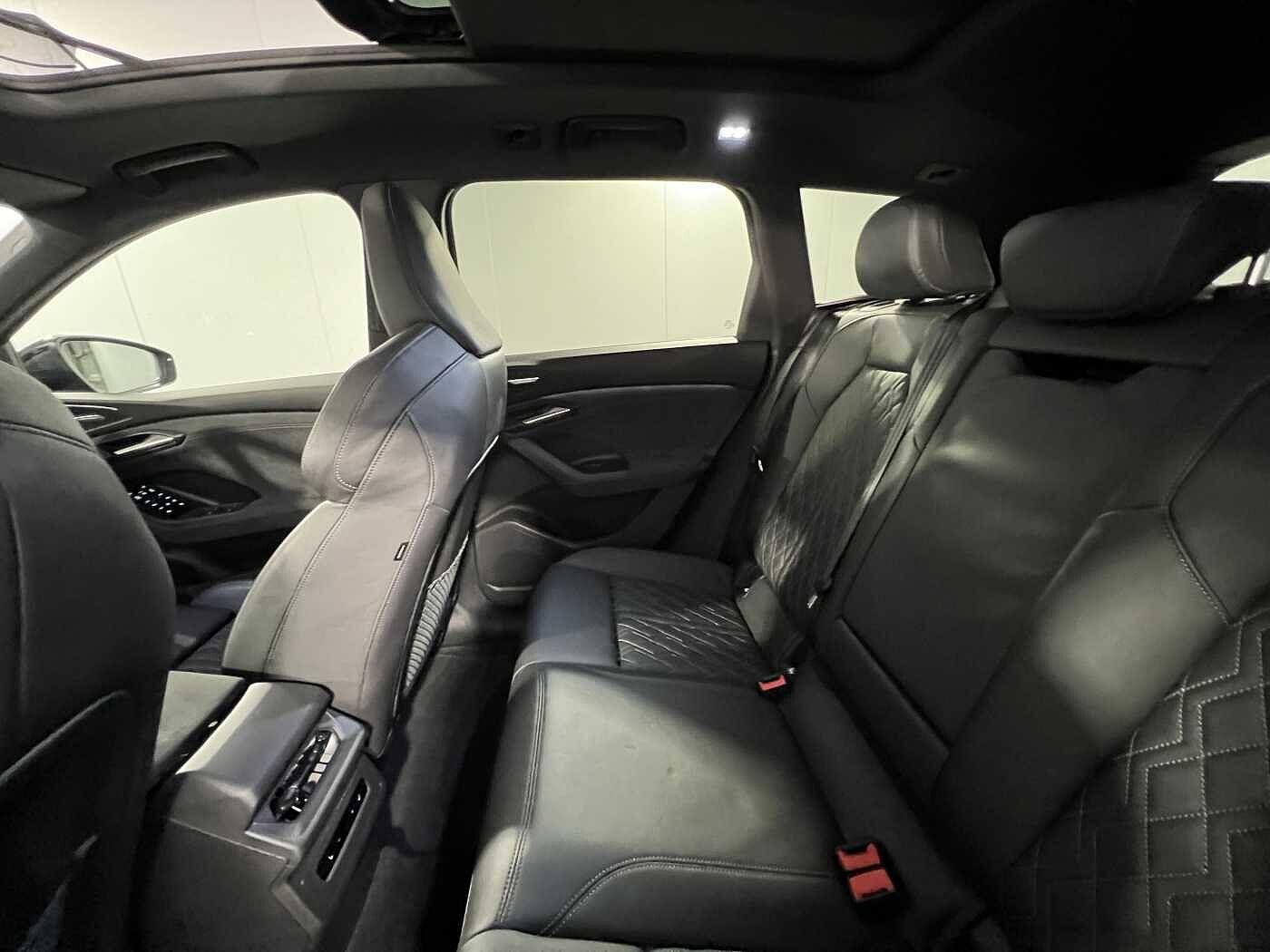 Used Audi Q6 e-tron 2024 for sale - 76425459: Photo 16