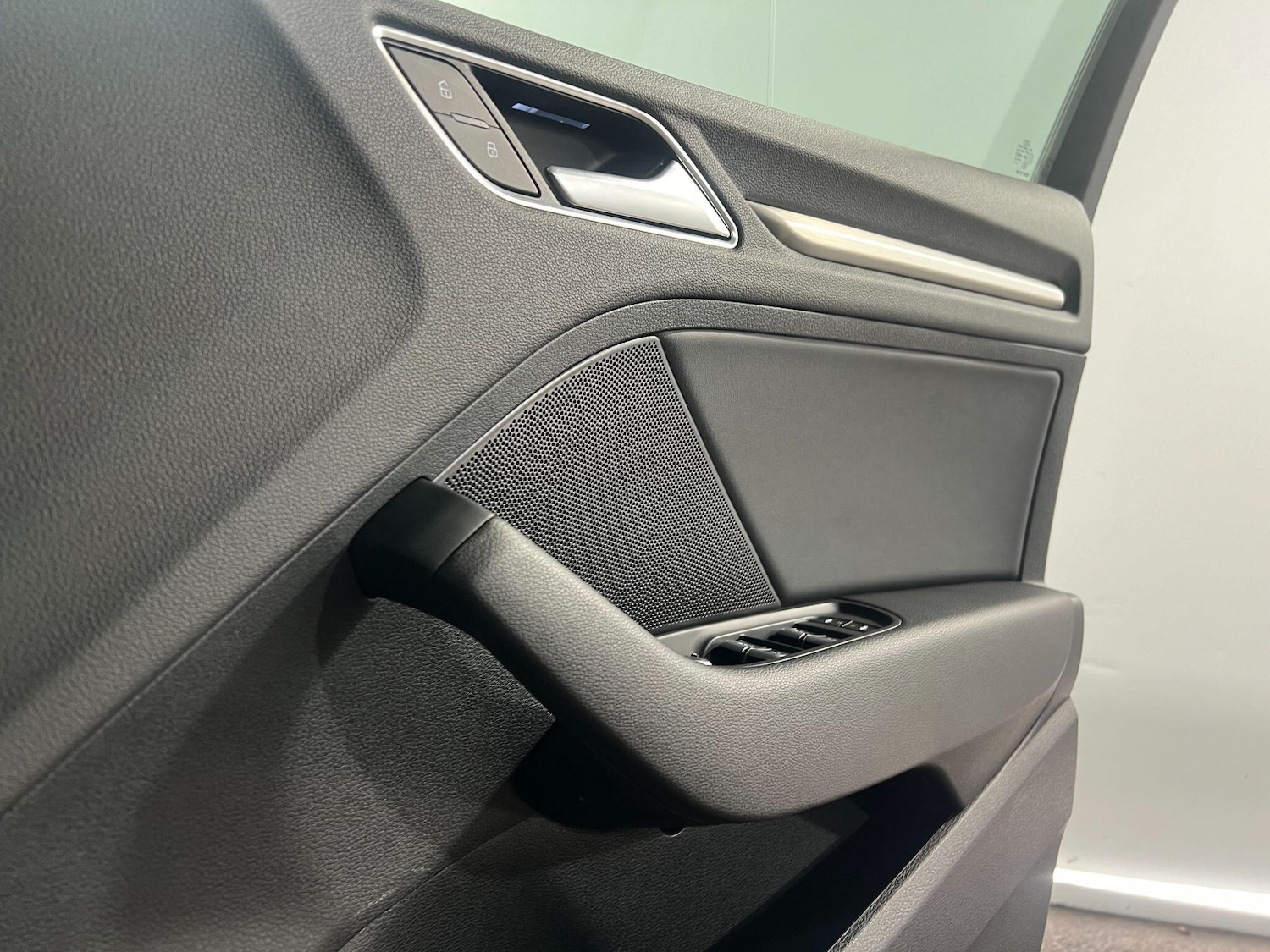 Used Audi S3 2019 for sale - 76839591: Photo 61