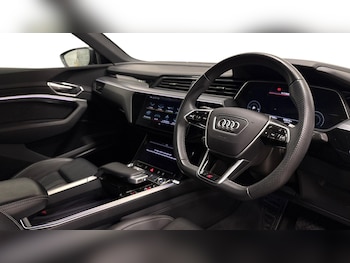 Used Audi e-tron 2022 for sale - 79395886: Photo