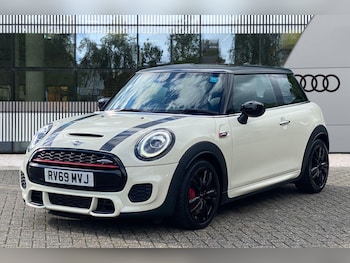 Used MINI Hatch 2019 for sale - 75808624: Photo