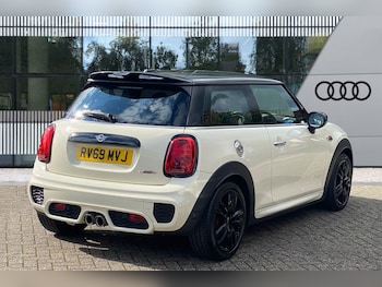 Used MINI Hatch 2019 for sale - 75808624: Photo