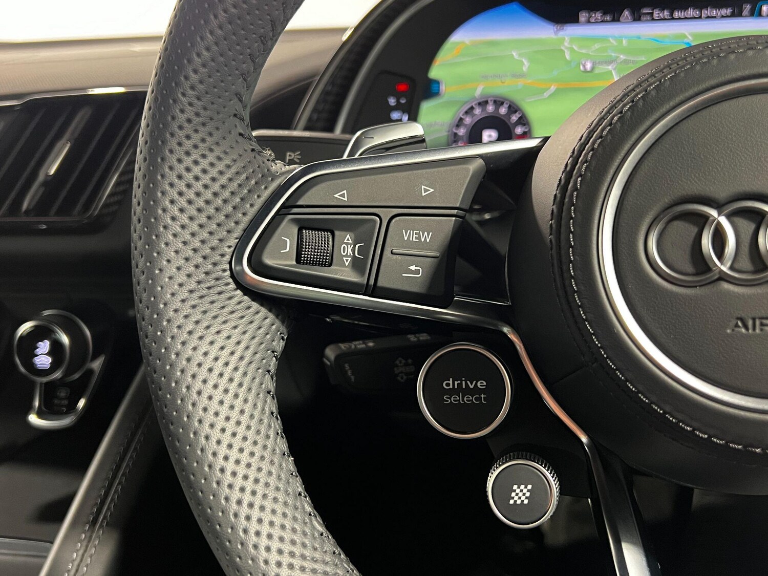 Used Audi R8 2023 for sale - 76562448: Photo 28