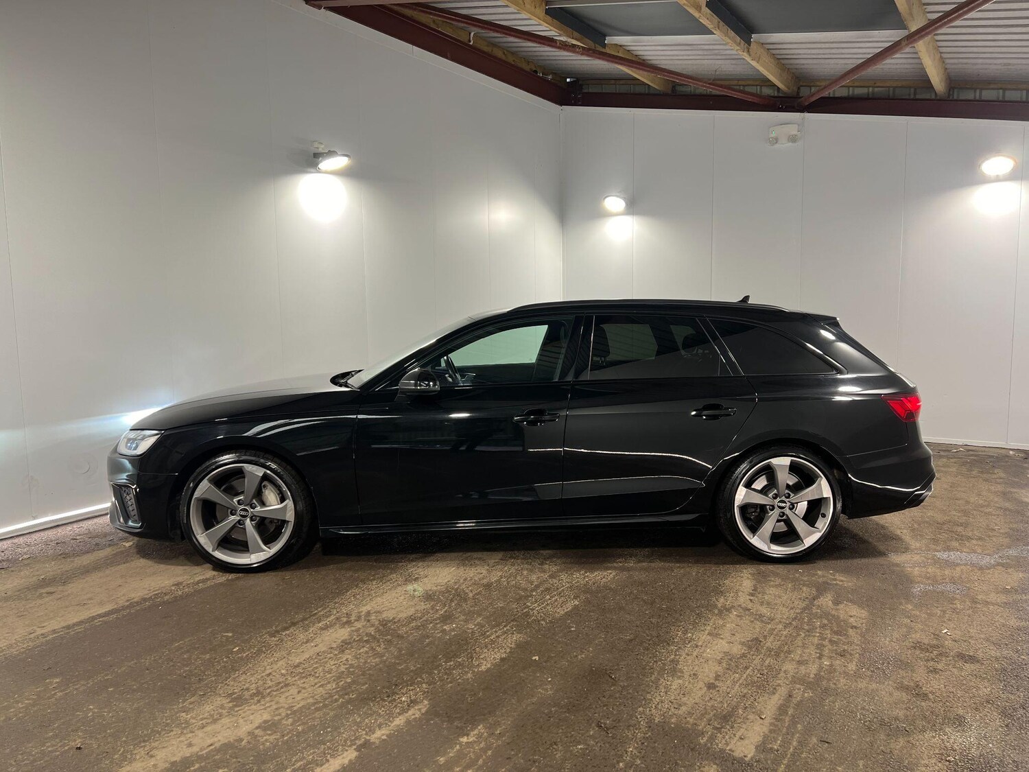 Used Audi A4 2021 for sale - 77909420: Photo 8