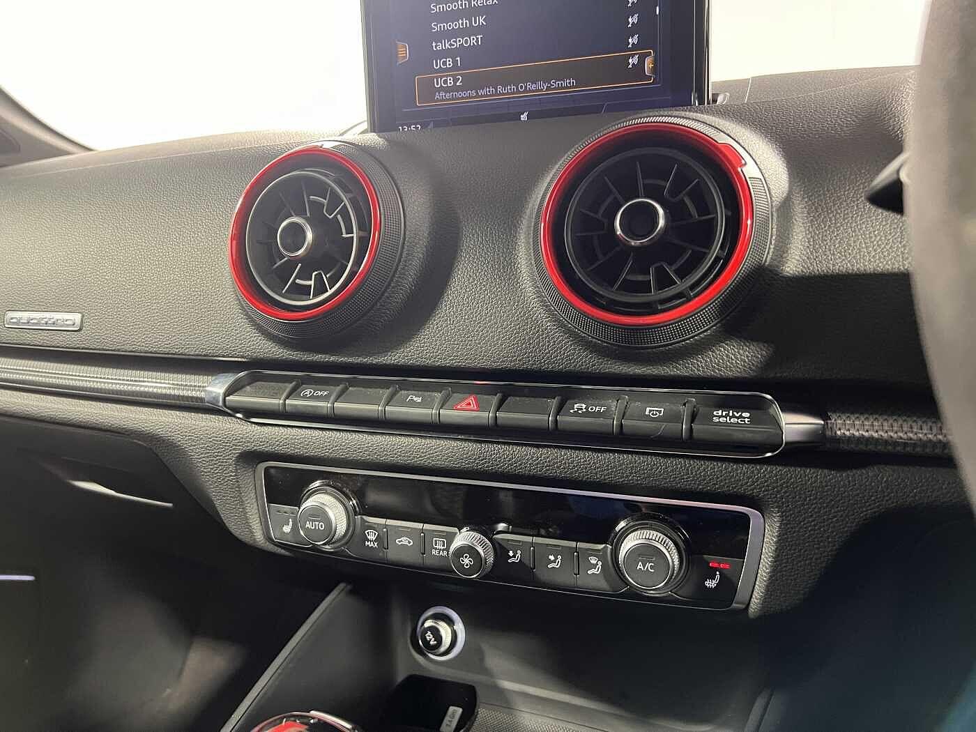Used Audi RS3 2018 for sale - 76059742: Photo 32