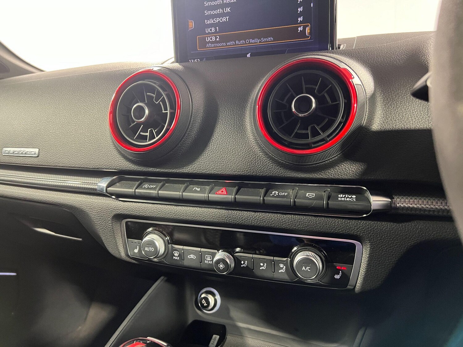 Used Audi RS3 2018 for sale - 76059742: Photo 67