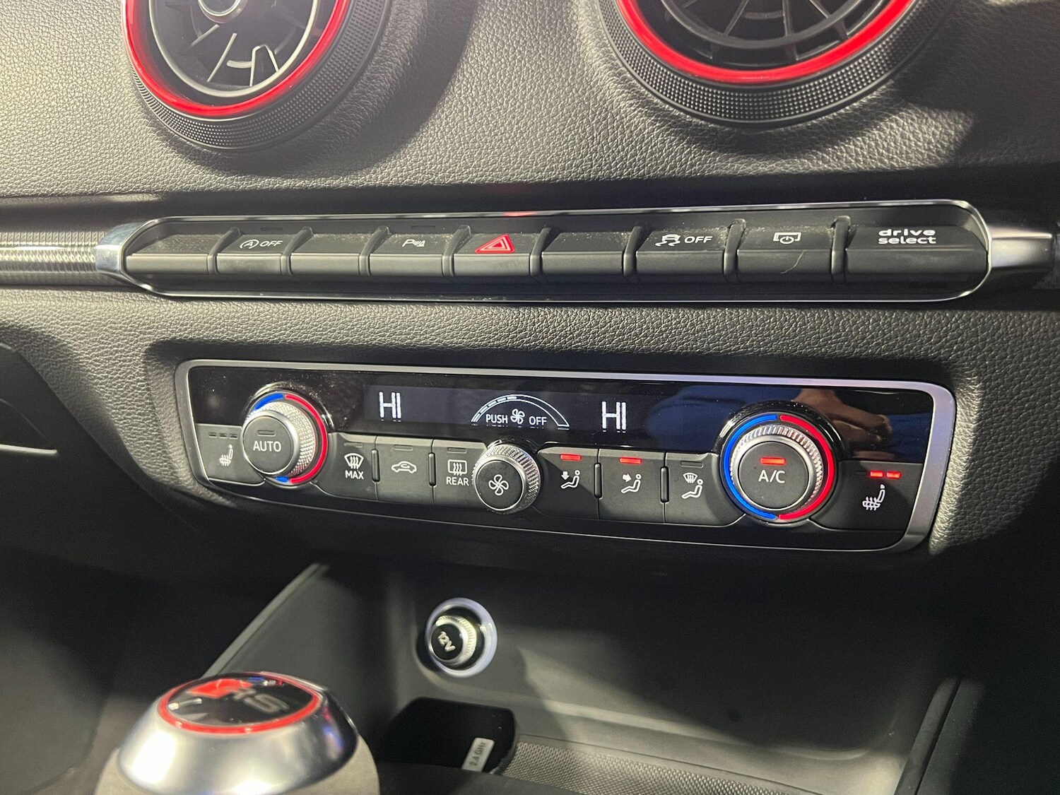 Used Audi RS3 2018 for sale - 76059742: Photo 68