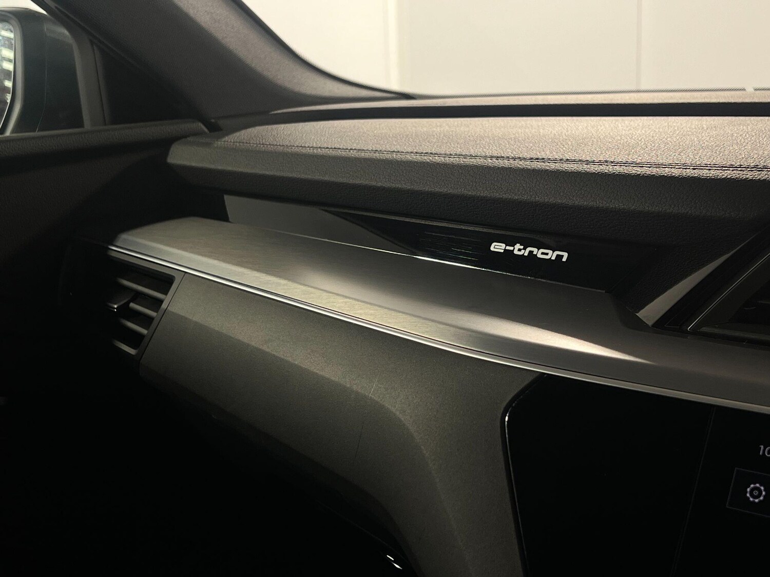 Used Audi e-tron 2022 for sale - 77839241: Photo 33