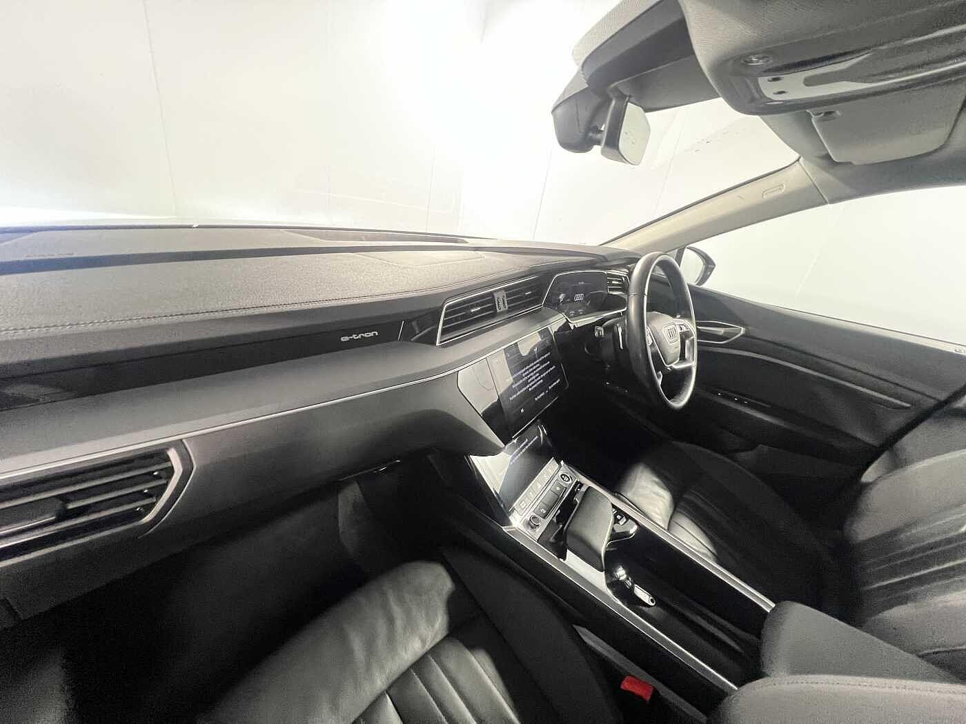 Used Audi e-tron 2021 for sale - 77266829: Photo 25