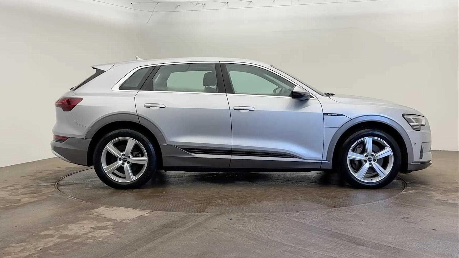 Used Audi e-tron for sale - 77266829: Photo 3