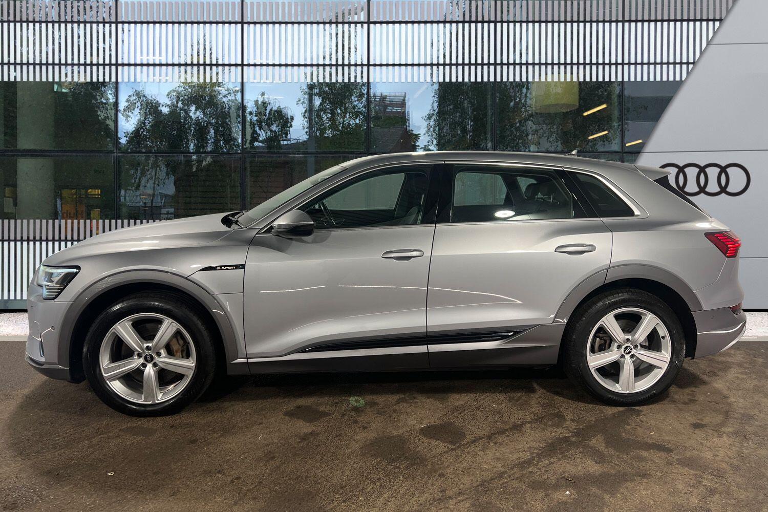 Used Audi e-tron 2021 for sale - 77266829: Photo 41