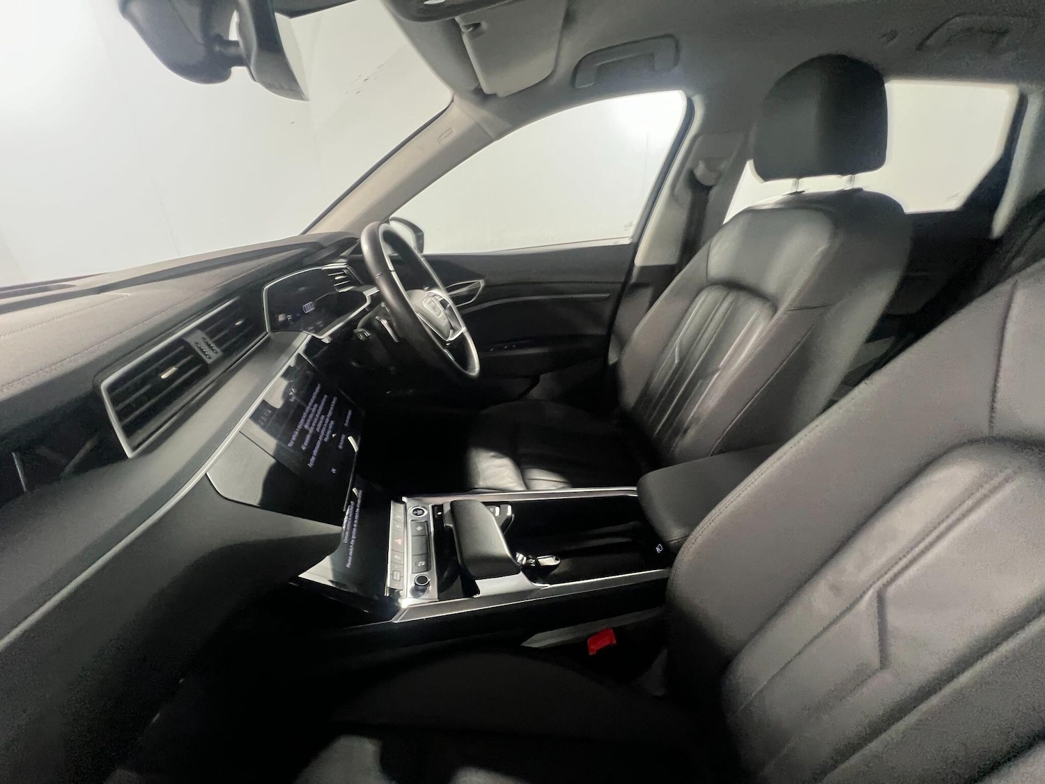 Used Audi e-tron 2021 for sale - 77266829: Photo 54