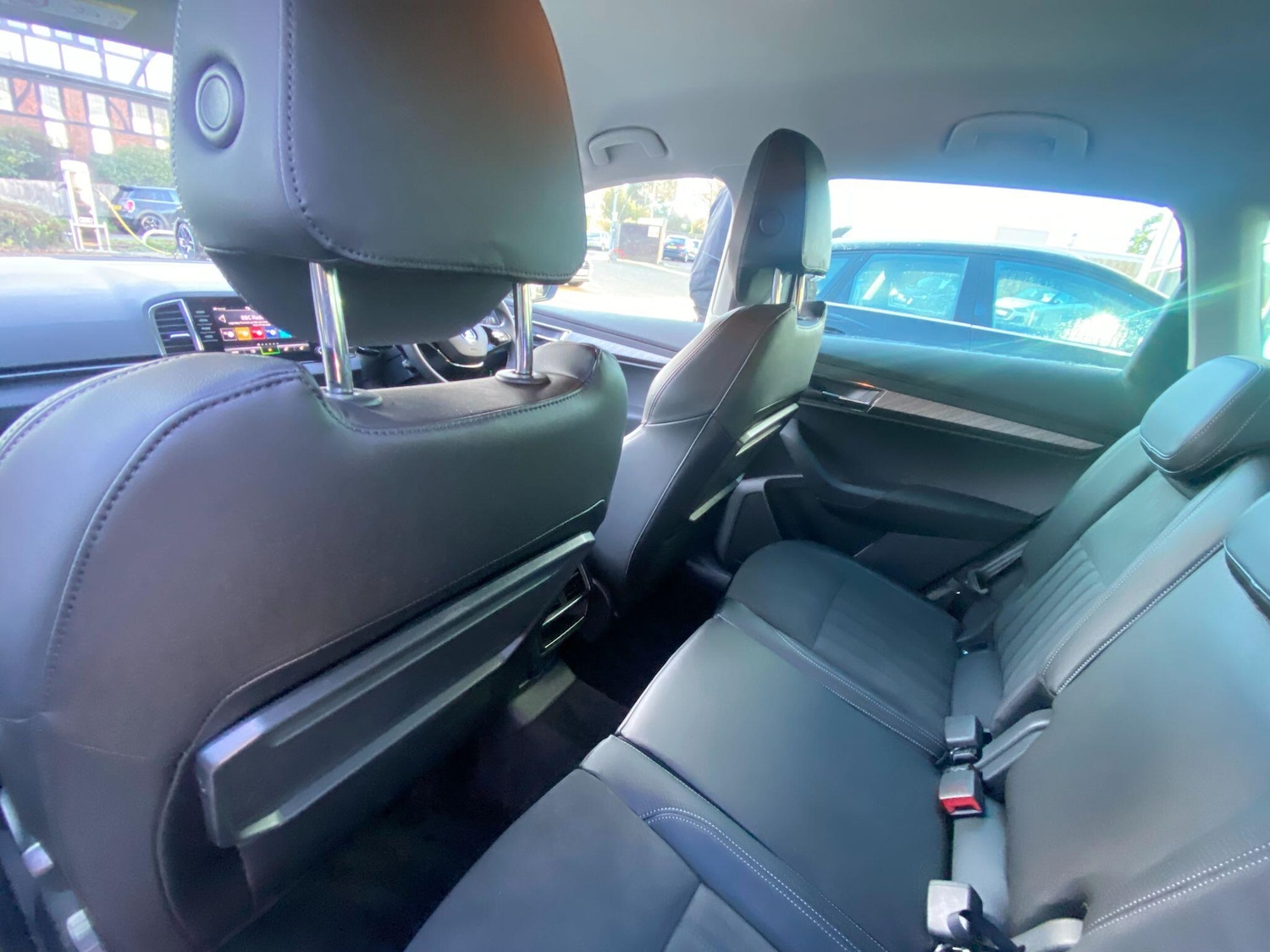 Used Skoda Karoq 2023 for sale - 76996372: Photo 18