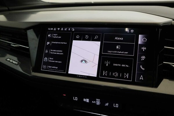 Used Audi Q4 e-tron 2024 for sale - 76282722: Photo 12