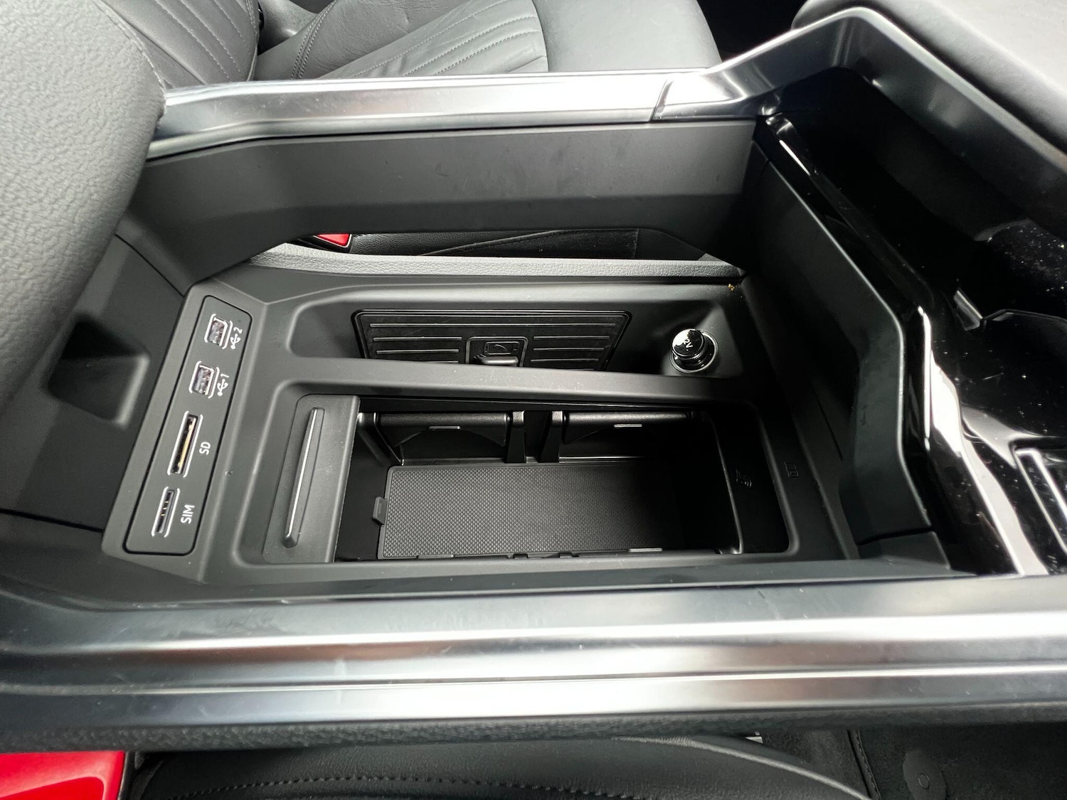 Used Audi e-tron 2020 for sale - 76700636: Photo 16