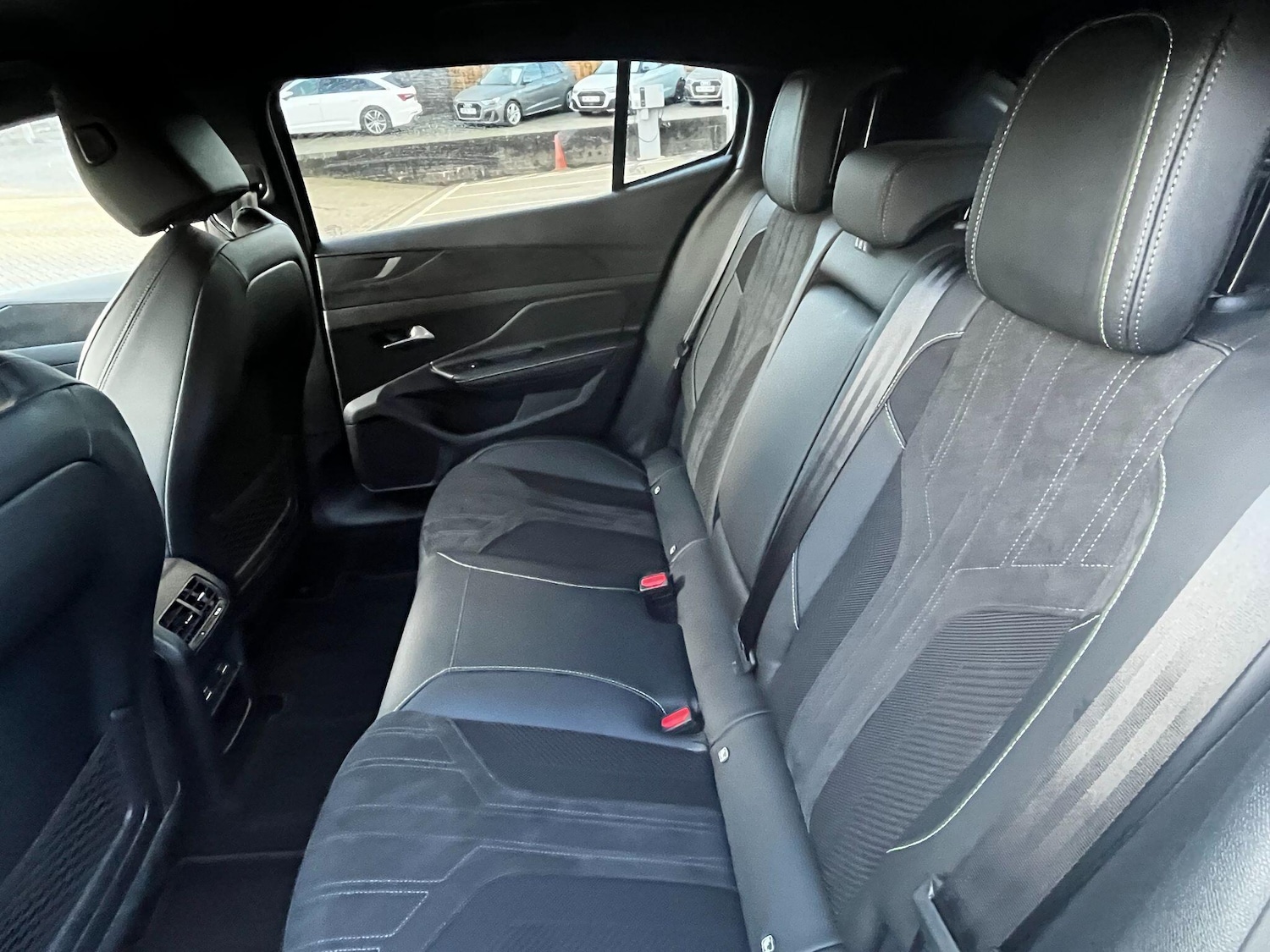 Used Peugeot 408 2024 for sale - 76759271: Photo 37