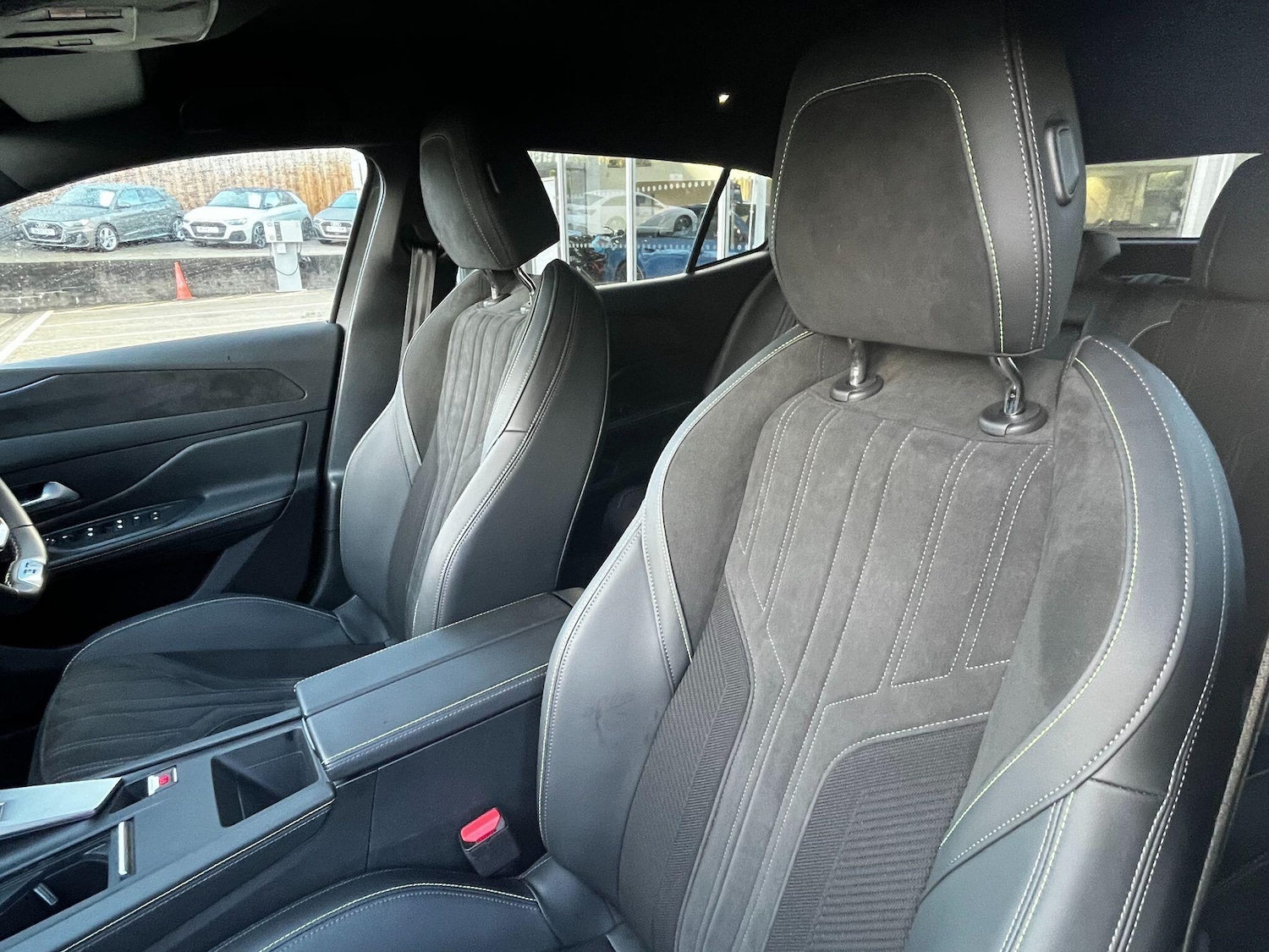 Used Peugeot 408 2024 for sale - 76759271: Photo 40