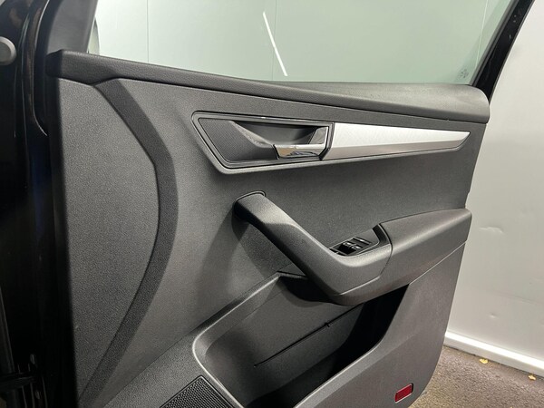 Used Skoda Karoq 2023 for sale - 75657632: Photo 24