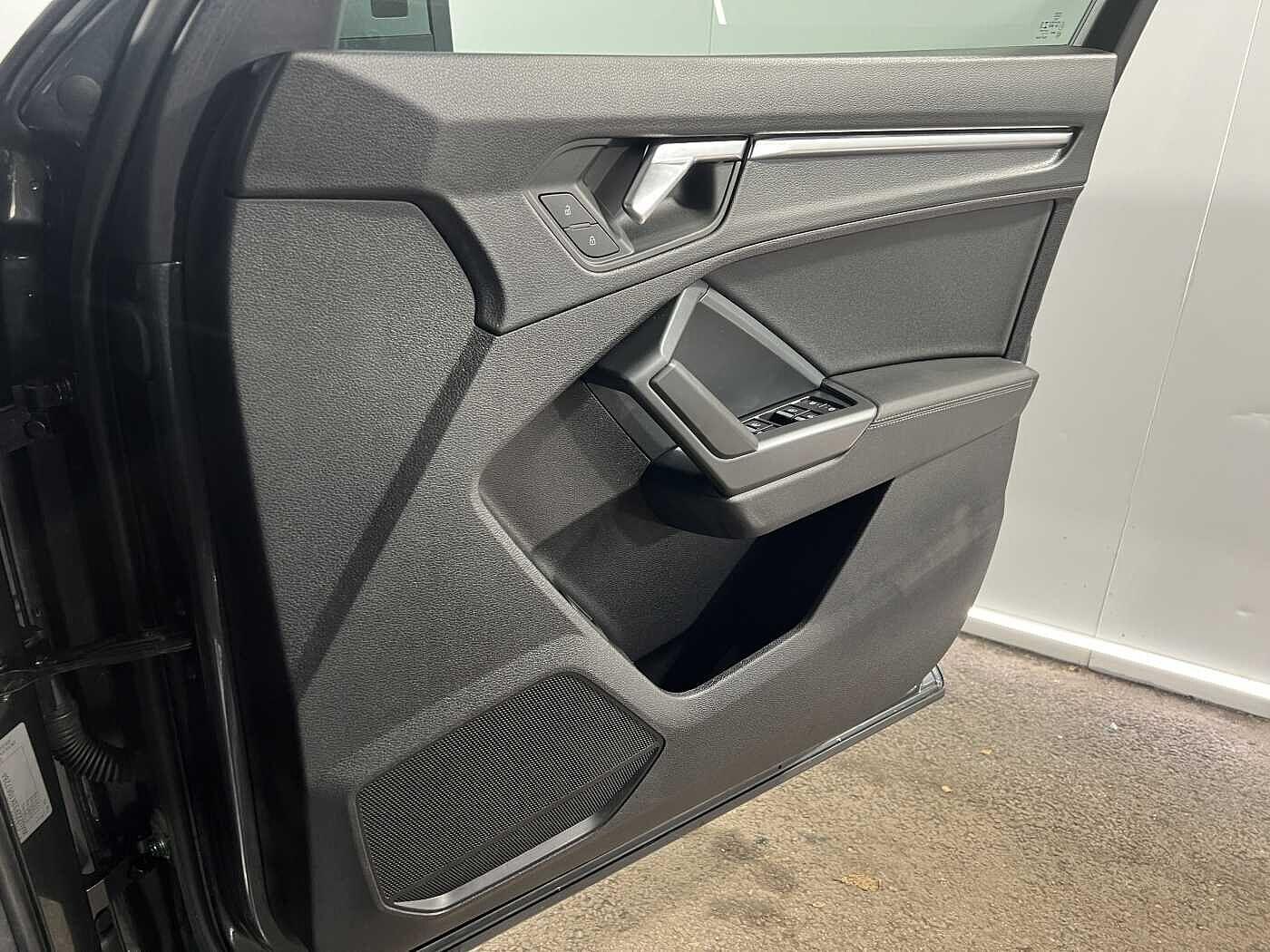 Used Audi Q3 2019 for sale - 76388324: Photo 37