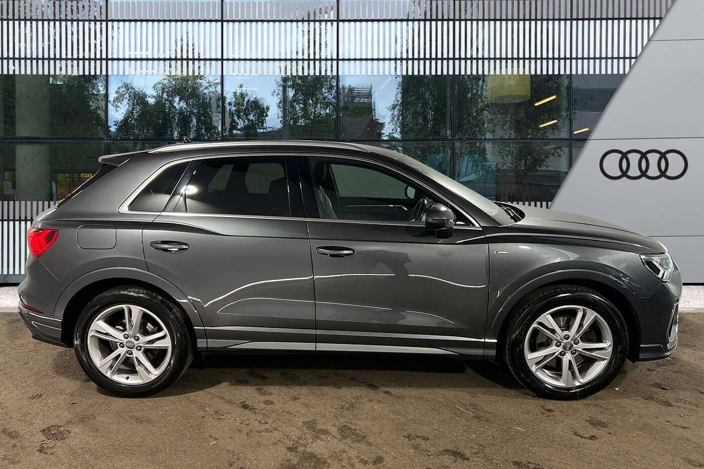 Used Audi Q3 2019 for sale - 76388324: Photo 4