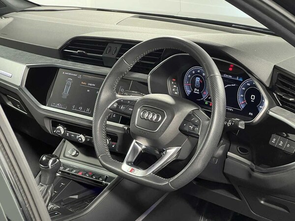 Used Audi Q3 2019 for sale - 76315032: Photo 21
