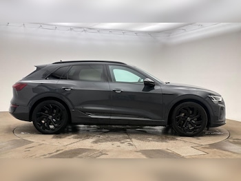 Used Audi Q8 2024 for sale - 79520696: Photo