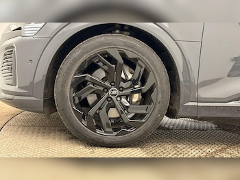 Used Audi Q8 2024 for sale - 79520696: Photo