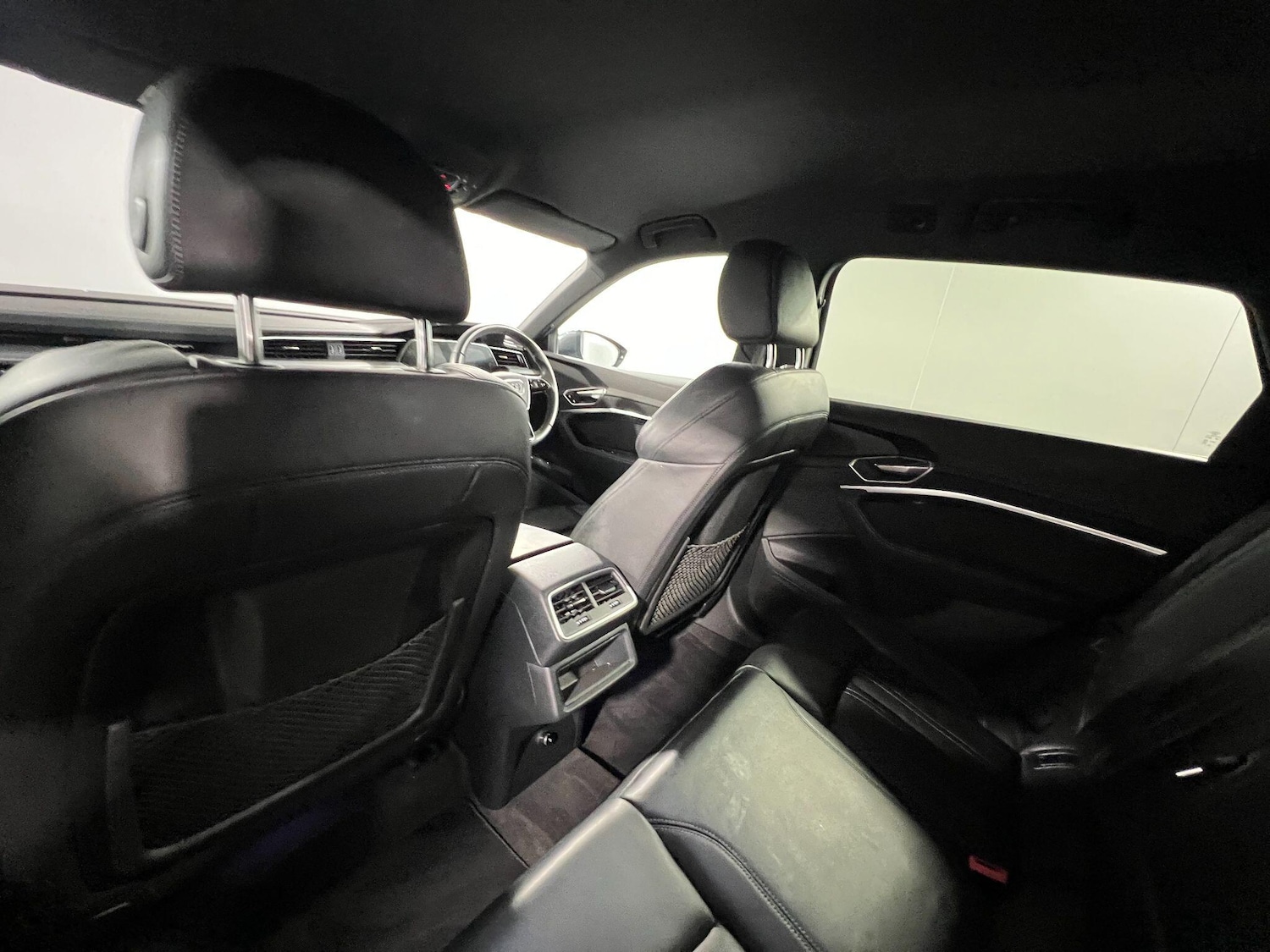 Used Audi Q8 2023 for sale - 77853175: Photo 15